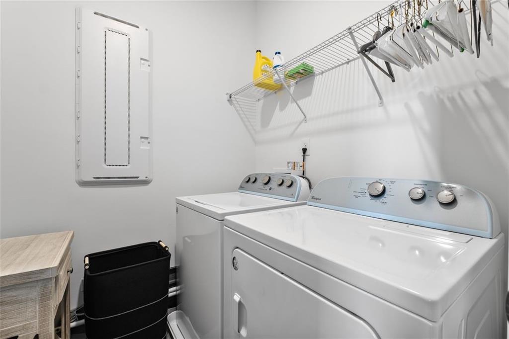 1182 Edwin Lane Sugar Hill, GA 30518 - Photo 27 of 32 a utility room with dryer and washer