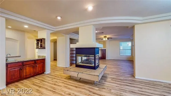 $3,200 | 8432 Bay Point Drive, Las Vegas, NV 89128
