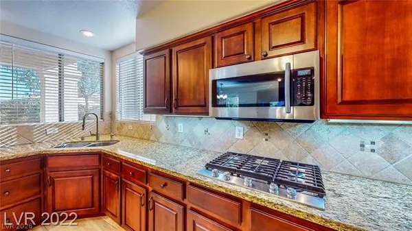 $3,200 | 8432 Bay Point Drive, Las Vegas, NV 89128