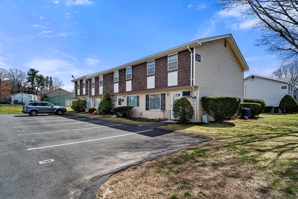 945 Riverside Drive, Unit 22D Methuen, MA 01844 - Photo 26 of 27