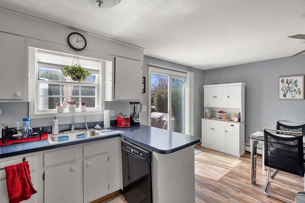 945 Riverside Drive, Unit 22D Methuen, MA 01844 - Photo 4 of 27