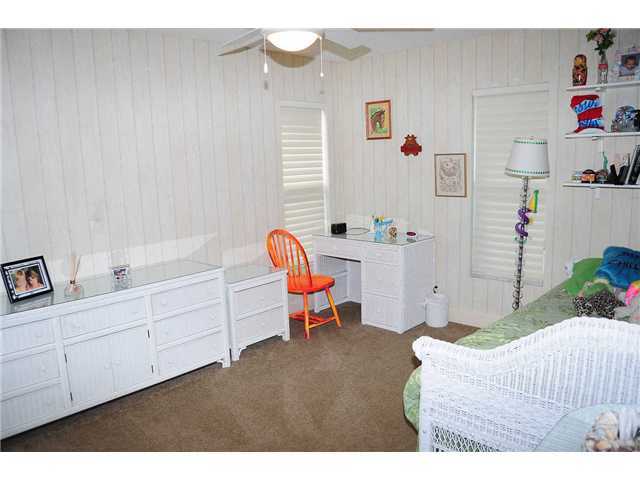 20989 Solano Way Boca Raton, FL 33433 - Photo 14 of 17 a living room with furniture and a table