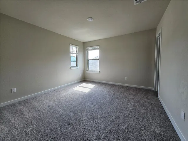 a view of empty room with window
