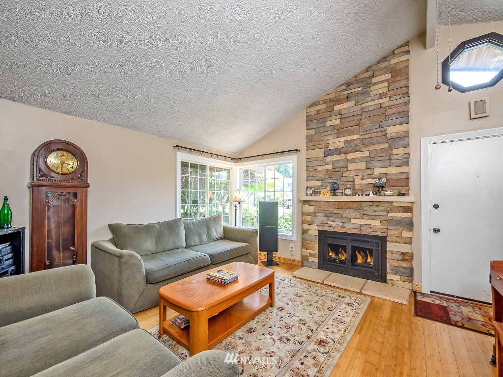 17307 24th Avenue Southeast Bothell, WA 98012 - Photo 2 of 13
