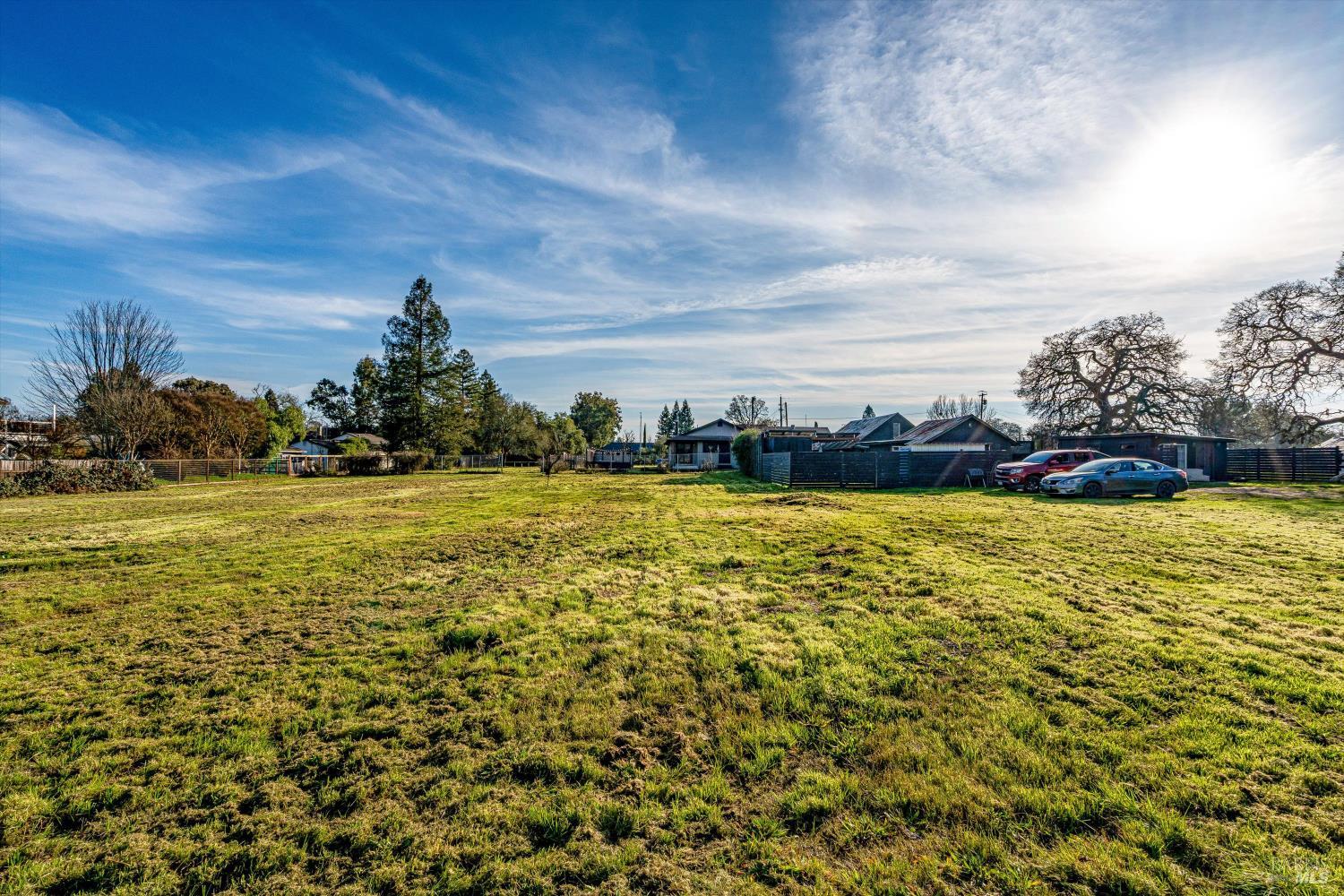 985 Gumview Road Windsor, CA 95492 - Photo 36 of 48 a view of an ocean