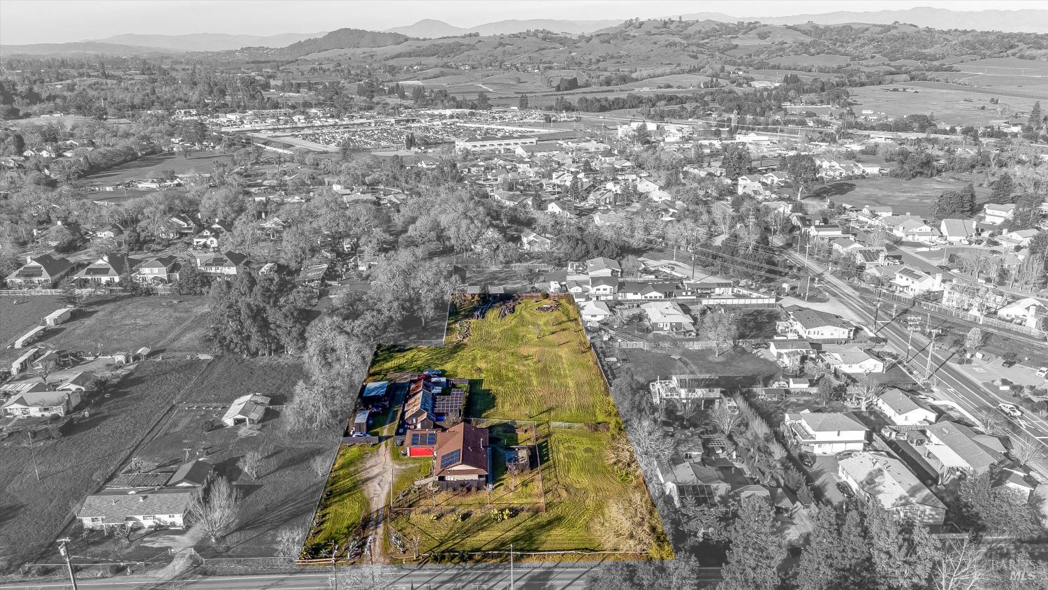 985 Gumview Road Windsor, CA 95492 - Photo 4 of 48 view