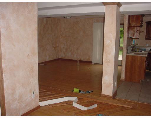 55182 Mayflower Road South Bend, IN 46628 - Photo 2 of 8 Gallery Image 2