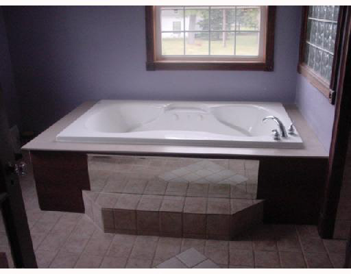 55182 Mayflower Road South Bend, IN 46628 - Photo 6 of 8 Gallery Image 6