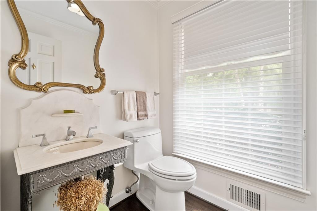 1256 Fox Chapel Road Pittsburgh, PA 15238 - Photo 13 of 24 Gallery Image 13