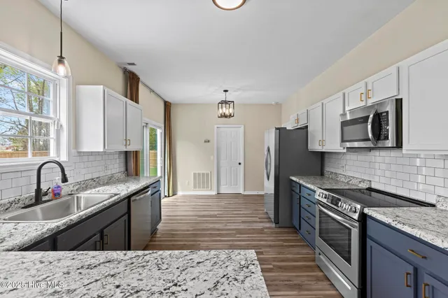 $1,800 | 132 Azalea Plantation Boulevard, Maysville, NC 28555