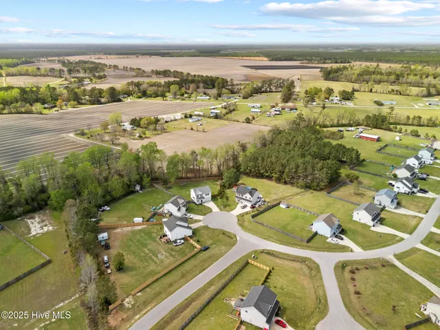 $1,800 | 132 Azalea Plantation Boulevard, Maysville, NC 28555