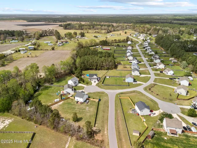 $1,800 | 132 Azalea Plantation Boulevard, Maysville, NC 28555