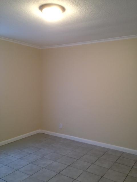 3830 Davis Road Palm Springs, FL 33461 - Photo 12 of 14 br4
