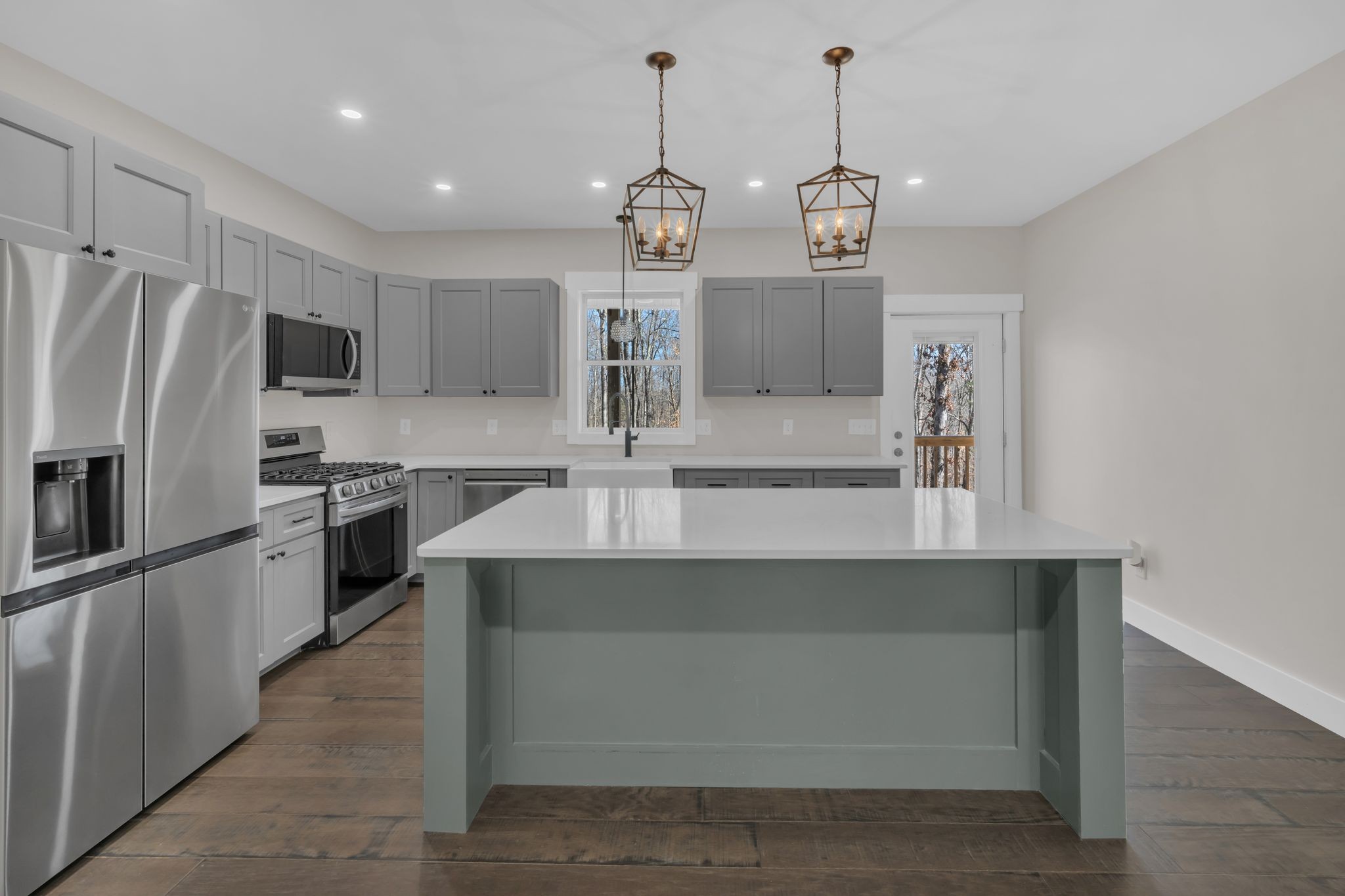 988 Slayden Wood Road Vanleer, TN 37181 - Photo 11 of 32 Gallery Image 11