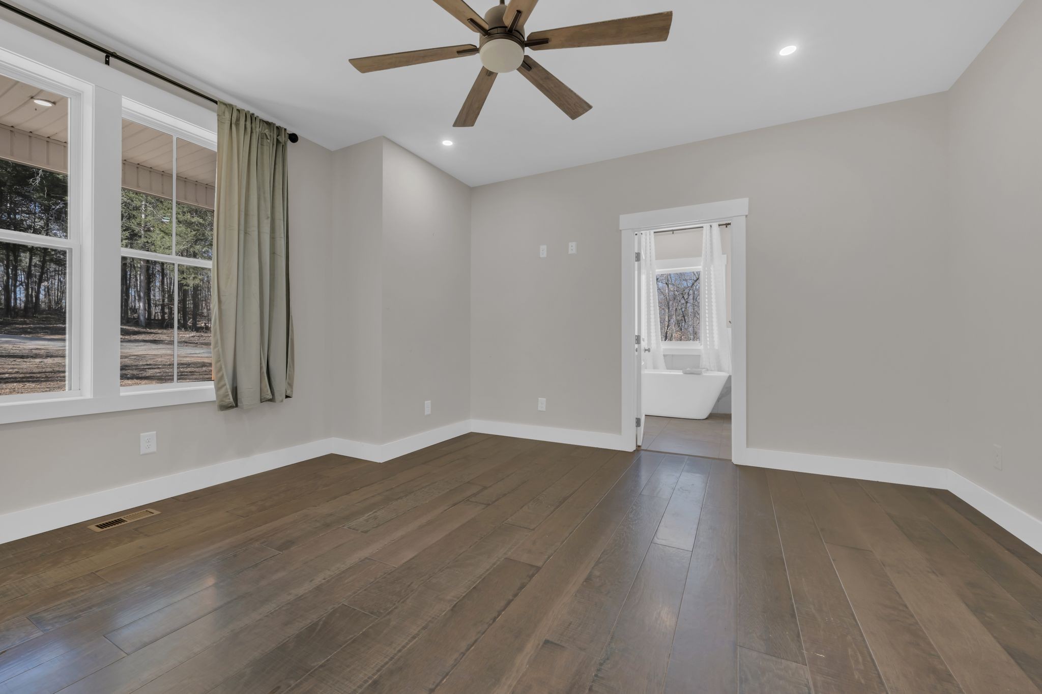 988 Slayden Wood Road Vanleer, TN 37181 - Photo 16 of 32 Gallery Image 16