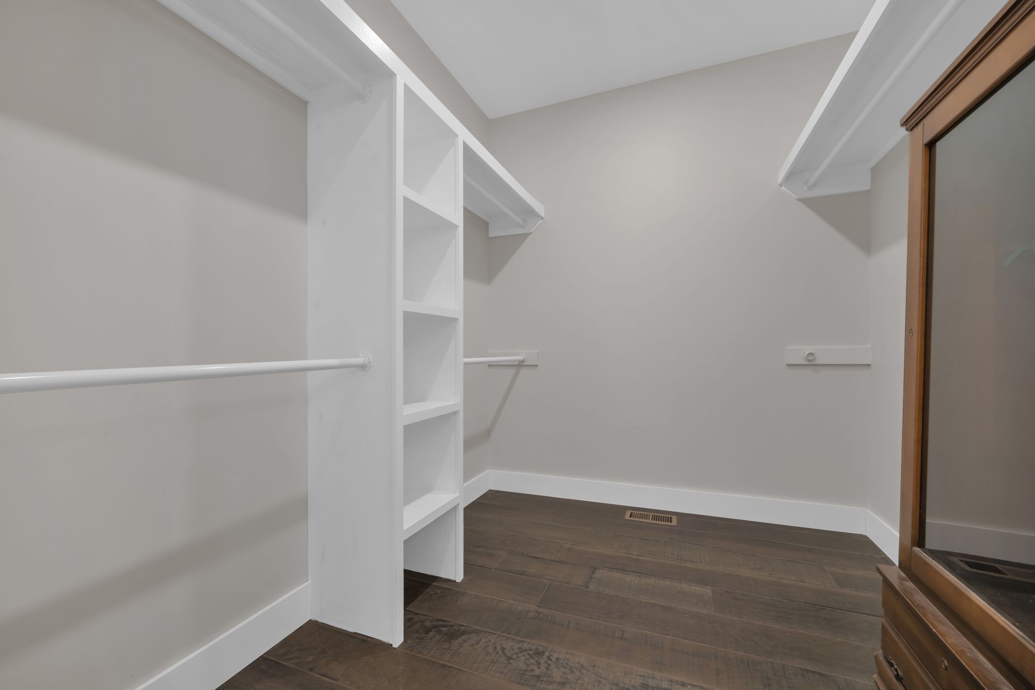 988 Slayden Wood Road Vanleer, TN 37181 - Photo 20 of 32 Gallery Image 20