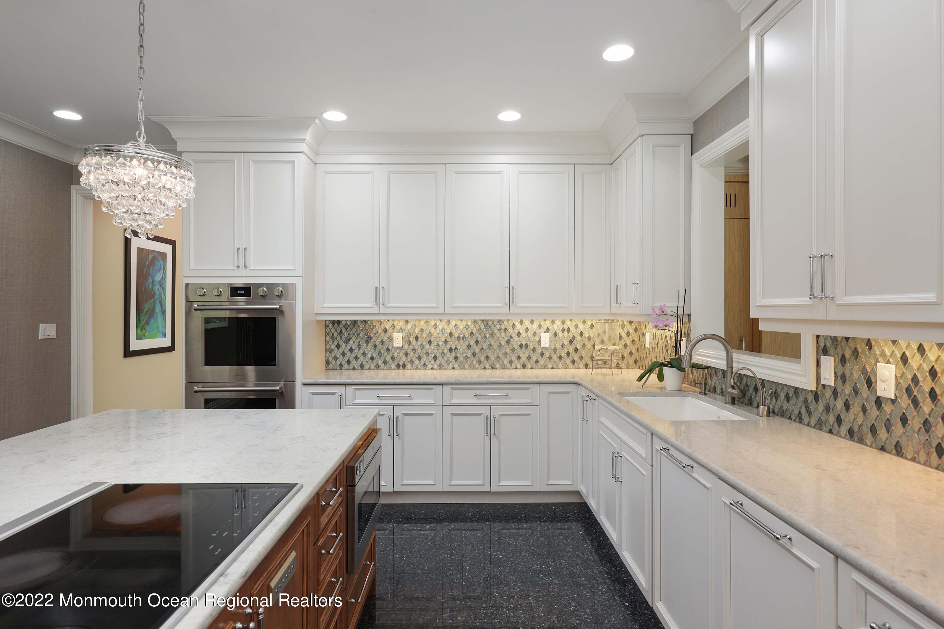 150 Highland Ridge Road Manalapan, NJ 07726 - Photo 16 of 59 758A3510