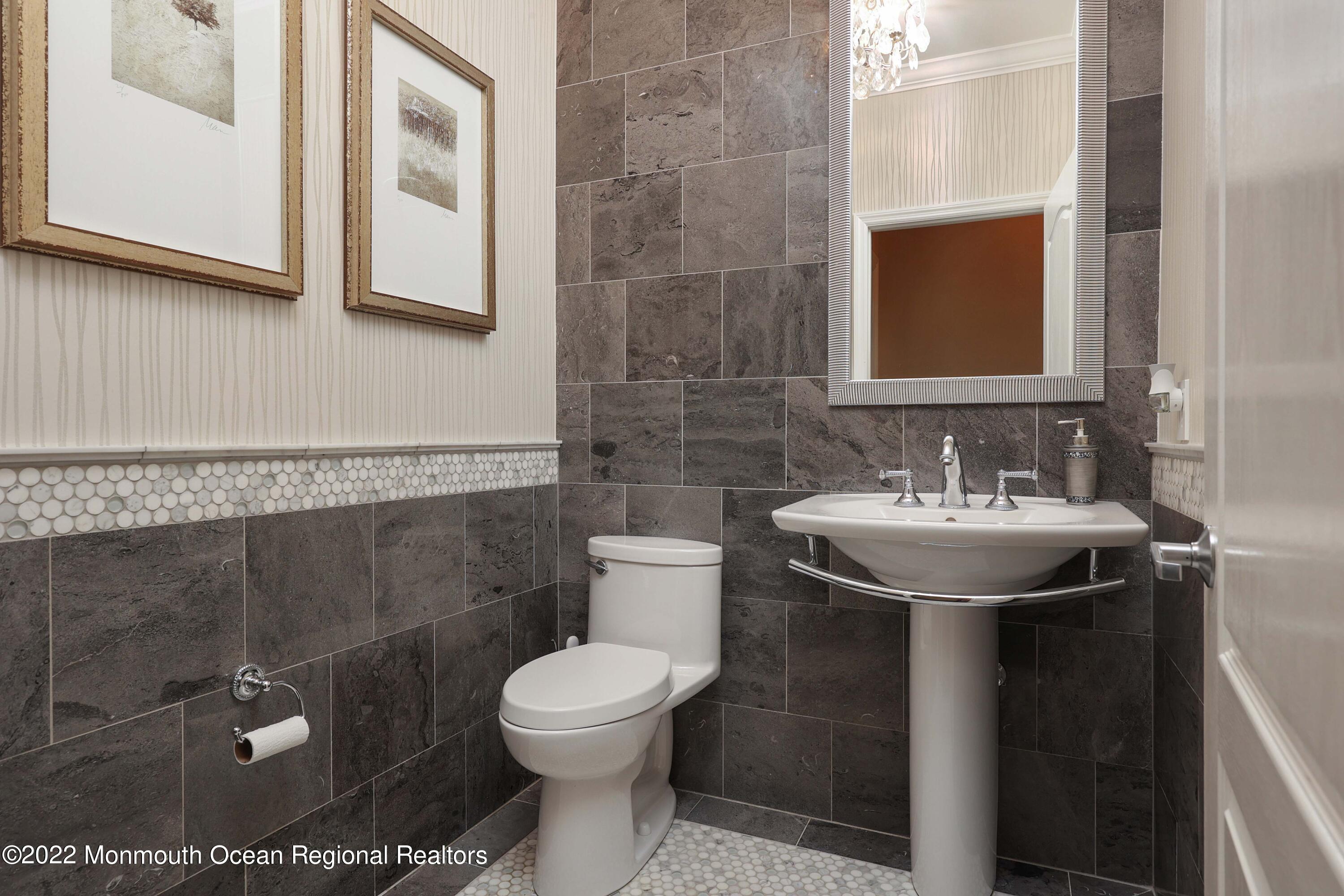 150 Highland Ridge Road Manalapan, NJ 07726 - Photo 20 of 59 758A3389