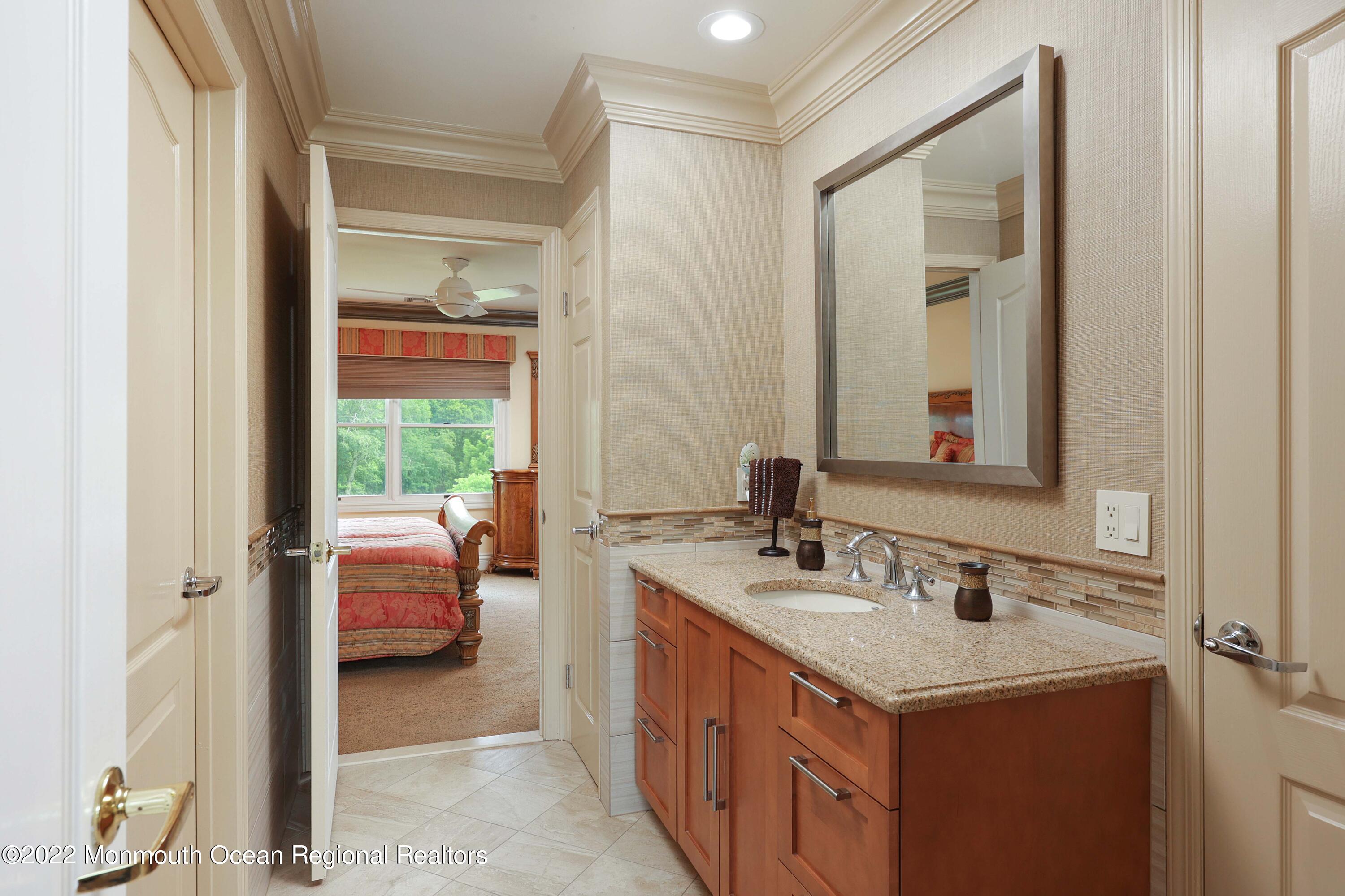 150 Highland Ridge Road Manalapan, NJ 07726 - Photo 30 of 59 758A3474