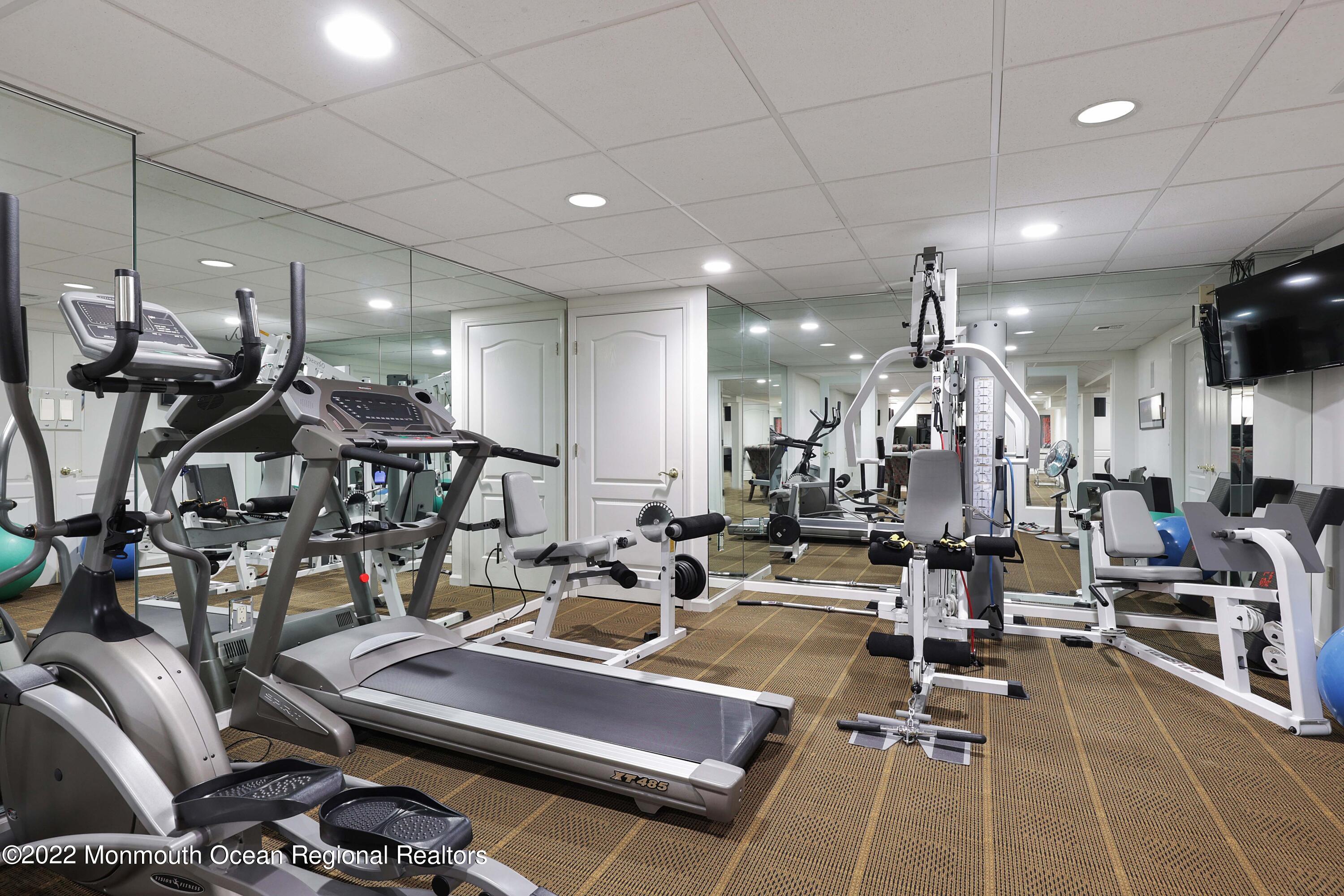 150 Highland Ridge Road Manalapan, NJ 07726 - Photo 36 of 59 758A3575