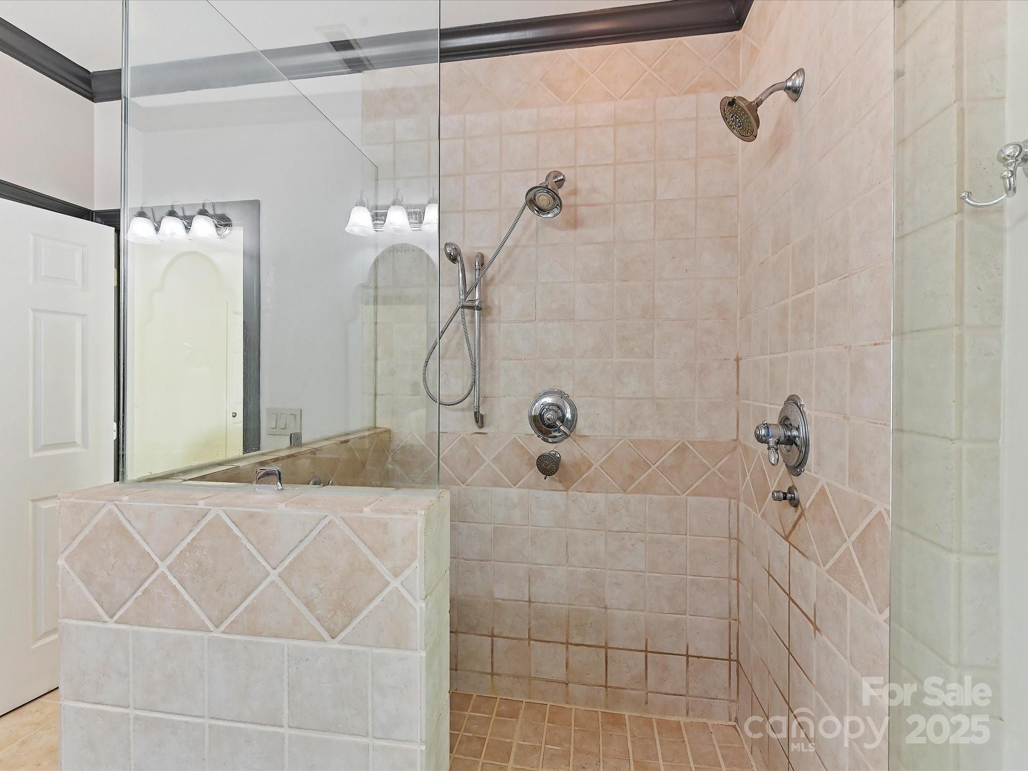 3813 Selwyn Farms Lane Charlotte, NC 28209 - Photo 22 of 41