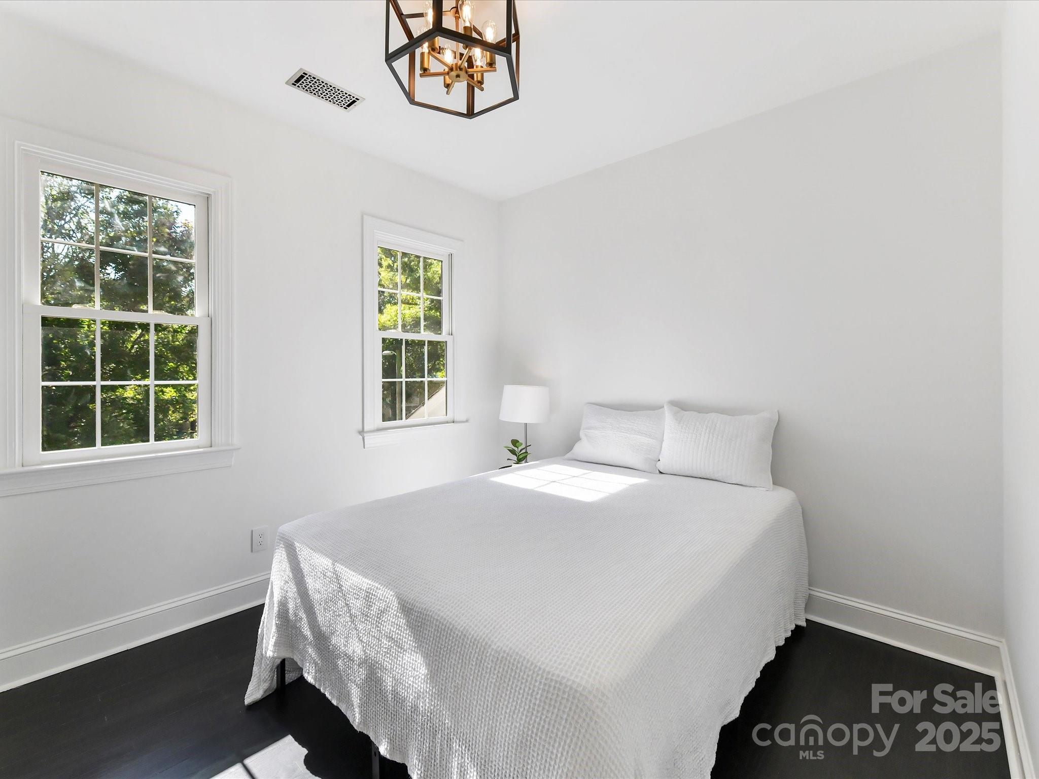 3813 Selwyn Farms Lane Charlotte, NC 28209 - Photo 26 of 41