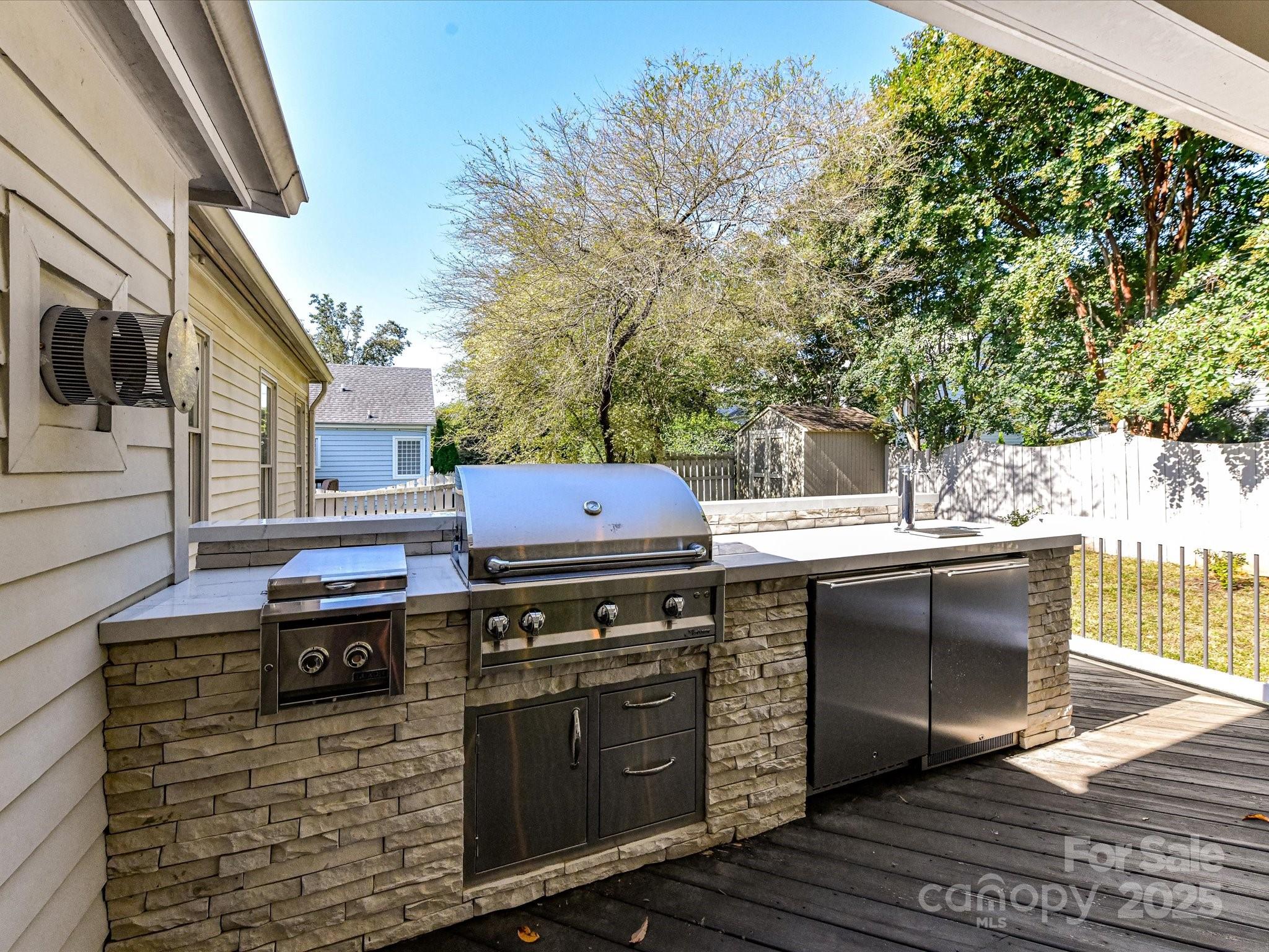 3813 Selwyn Farms Lane Charlotte, NC 28209 - Photo 28 of 41