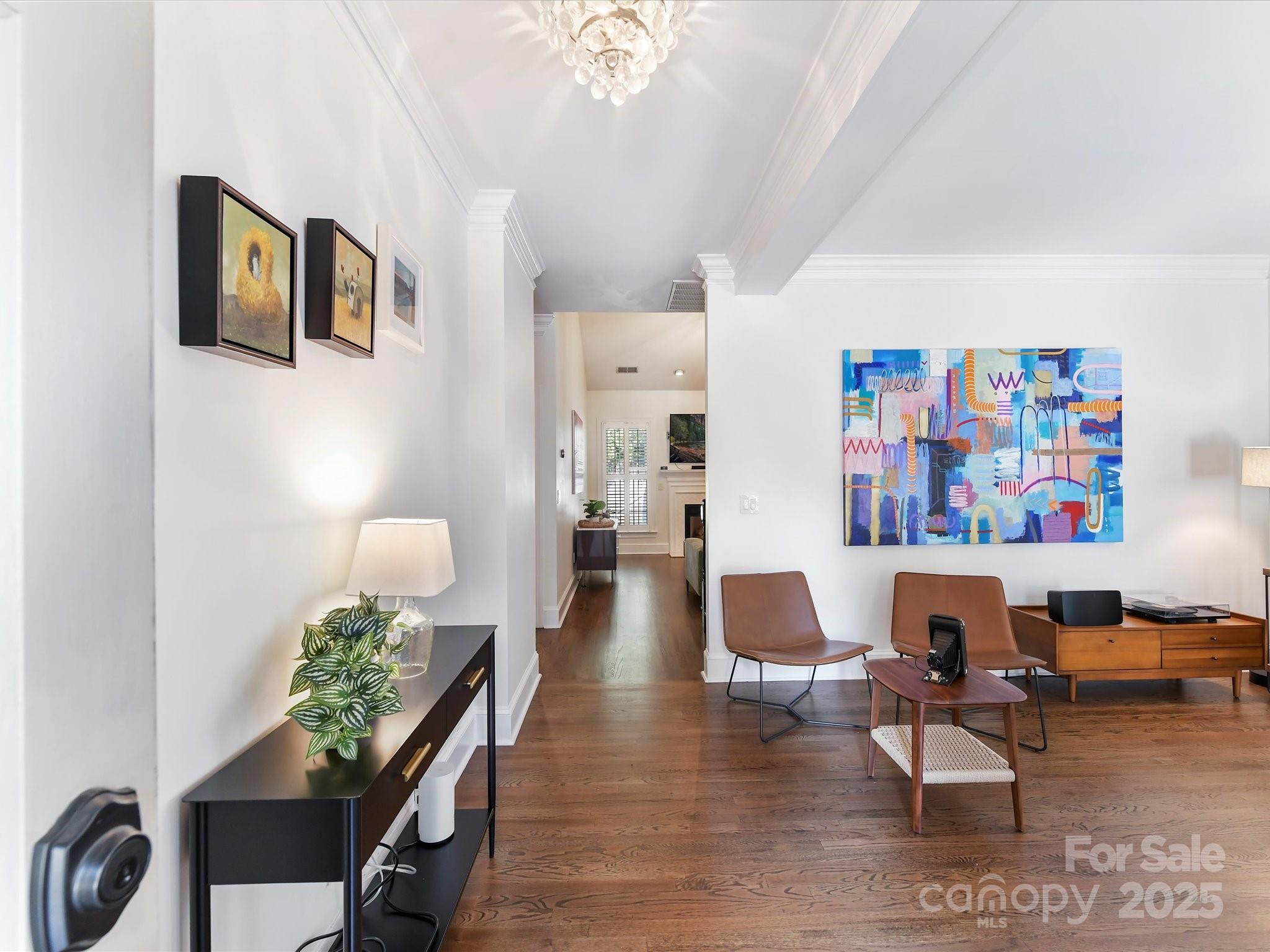 3813 Selwyn Farms Lane Charlotte, NC 28209 - Photo 5 of 41