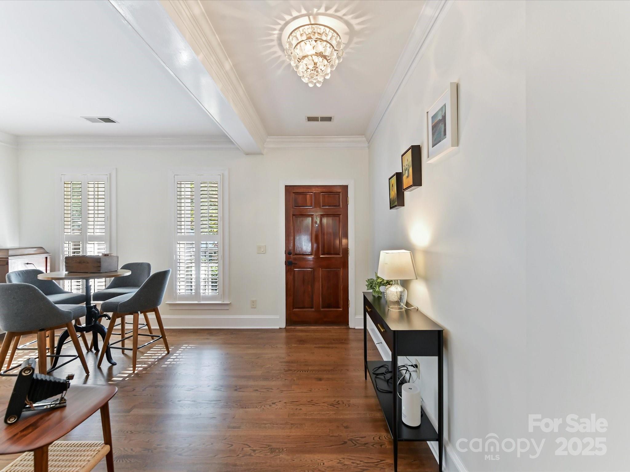 3813 Selwyn Farms Lane Charlotte, NC 28209 - Photo 6 of 41