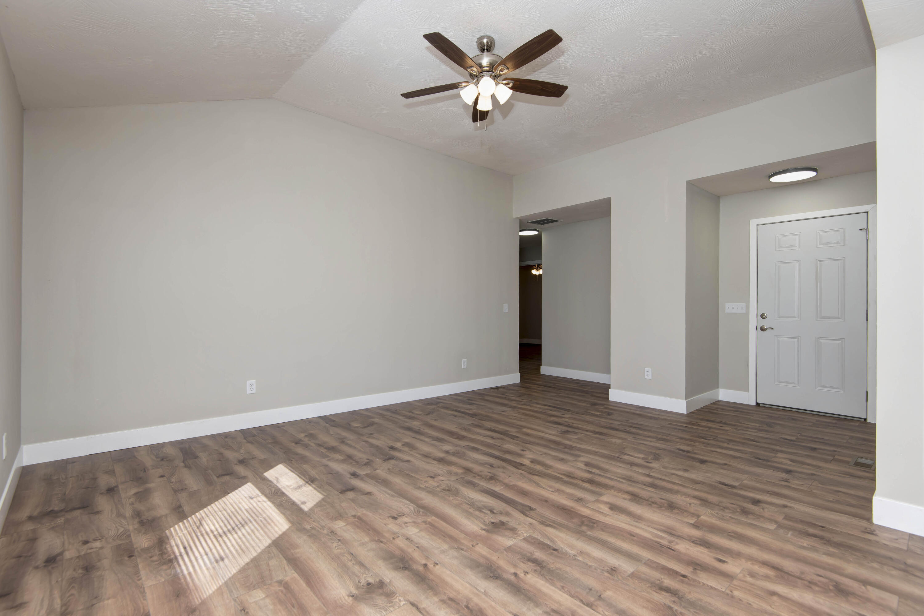 3202 West Calhoun Street Springfield, MO 65802 - Photo 11 of 25 Calhoun (13)