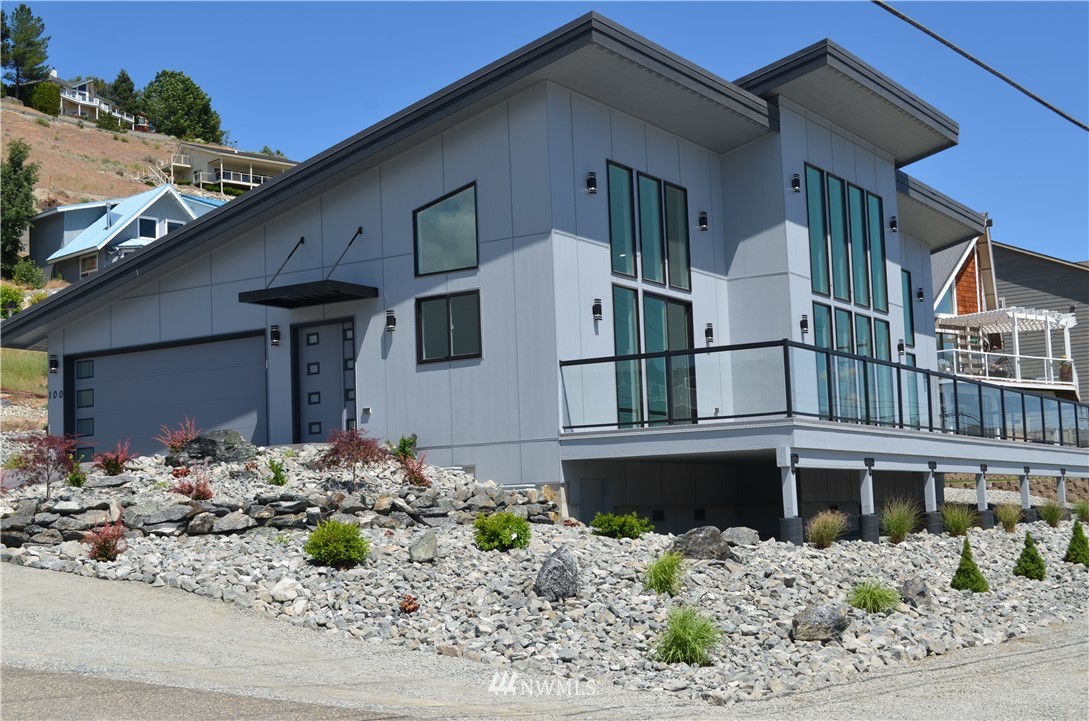 100 Riviera Drive Chelan, WA 98816 - Photo 1 of 40 Gallery Image 1