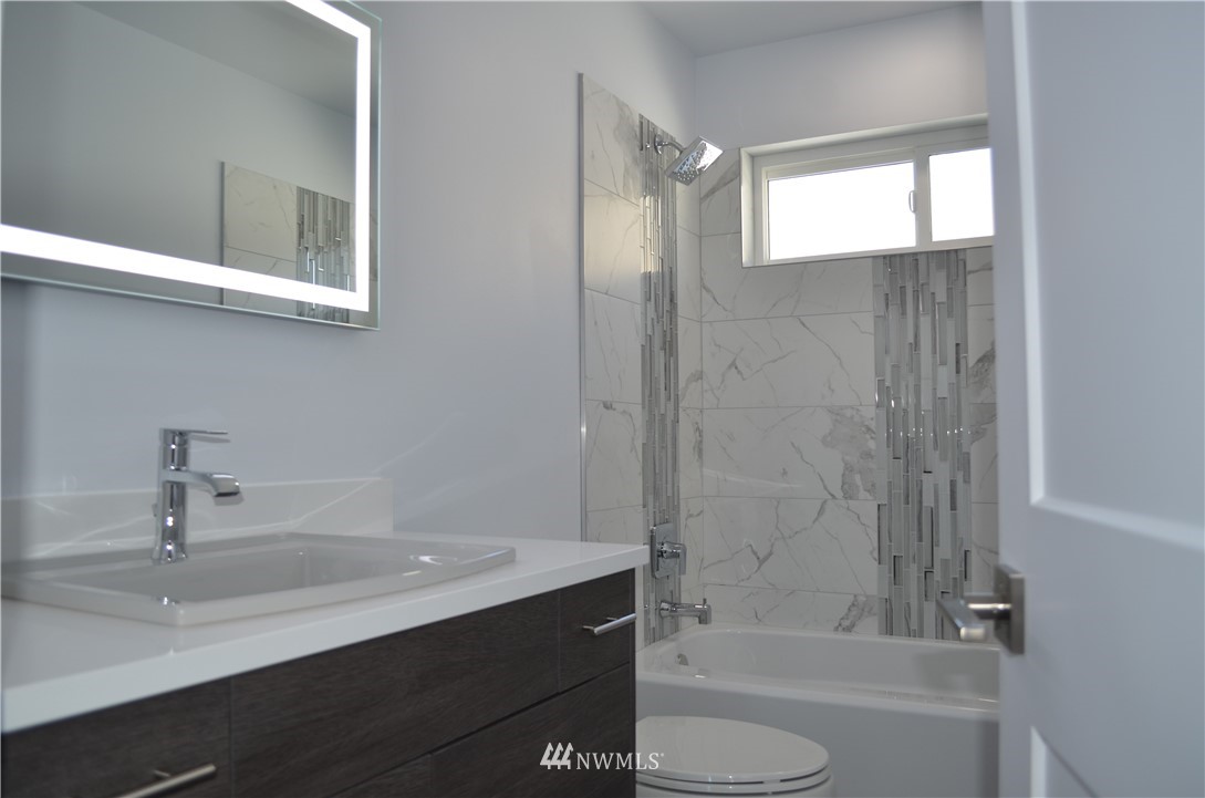 100 Riviera Drive Chelan, WA 98816 - Photo 26 of 40 Gallery Image 26