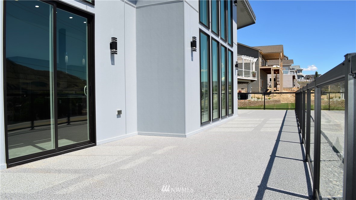 100 Riviera Drive Chelan, WA 98816 - Photo 29 of 40 Gallery Image 29