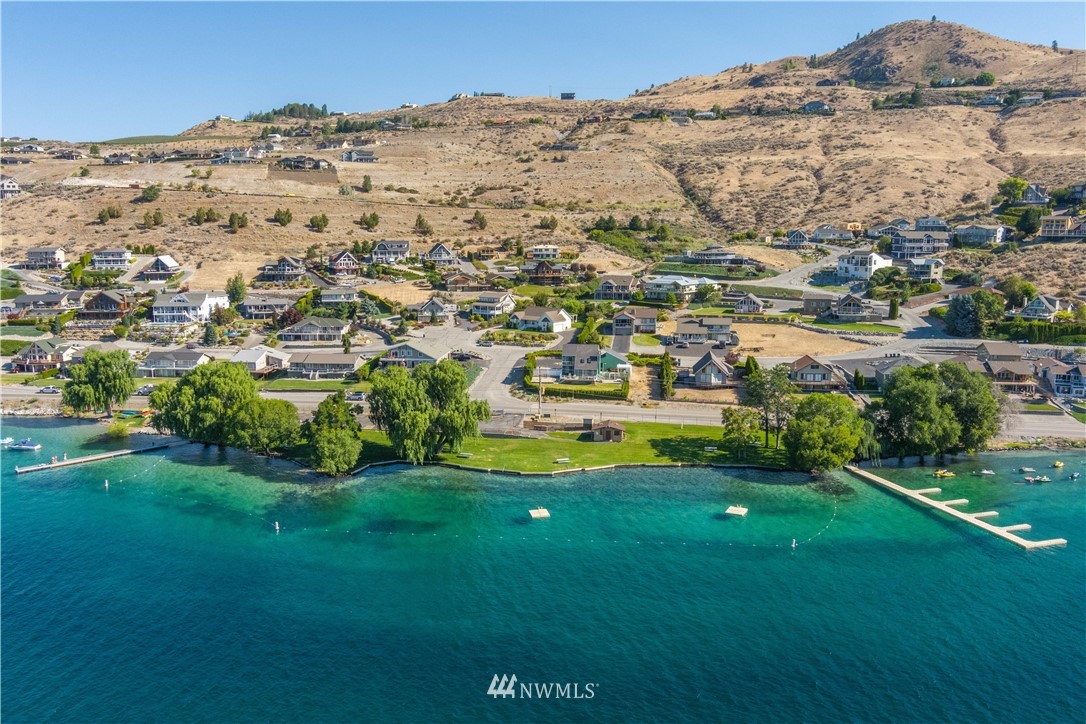 100 Riviera Drive Chelan, WA 98816 - Photo 32 of 40 Gallery Image 32