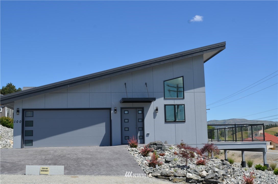 100 Riviera Drive Chelan, WA 98816 - Photo 5 of 40 Gallery Image 5