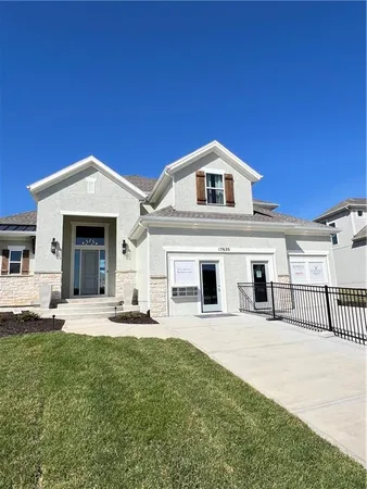$782,235 | 17620 High Street, Overland Park, KS 66085