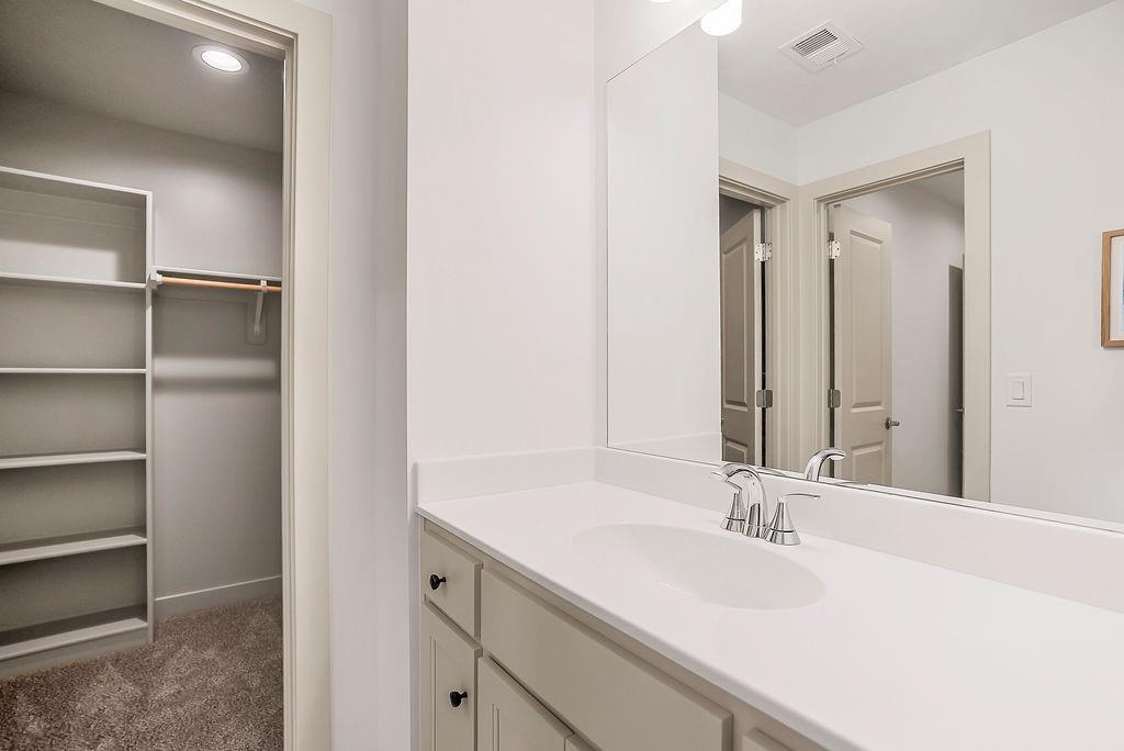 17620 High Street Overland Park, KS 66085 - Photo 46 of 62