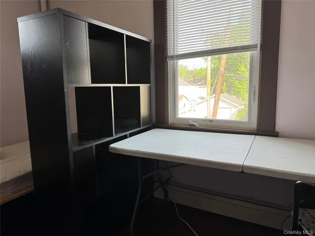 $2,500 | 39 Crescent Place, Middletown, NY 10940