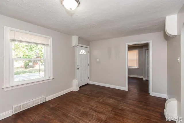 $1,380 | 320 Henquin Drive, Ferguson, MO 63135