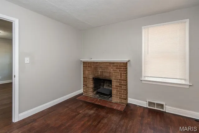 $1,380 | 320 Henquin Drive, Ferguson, MO 63135