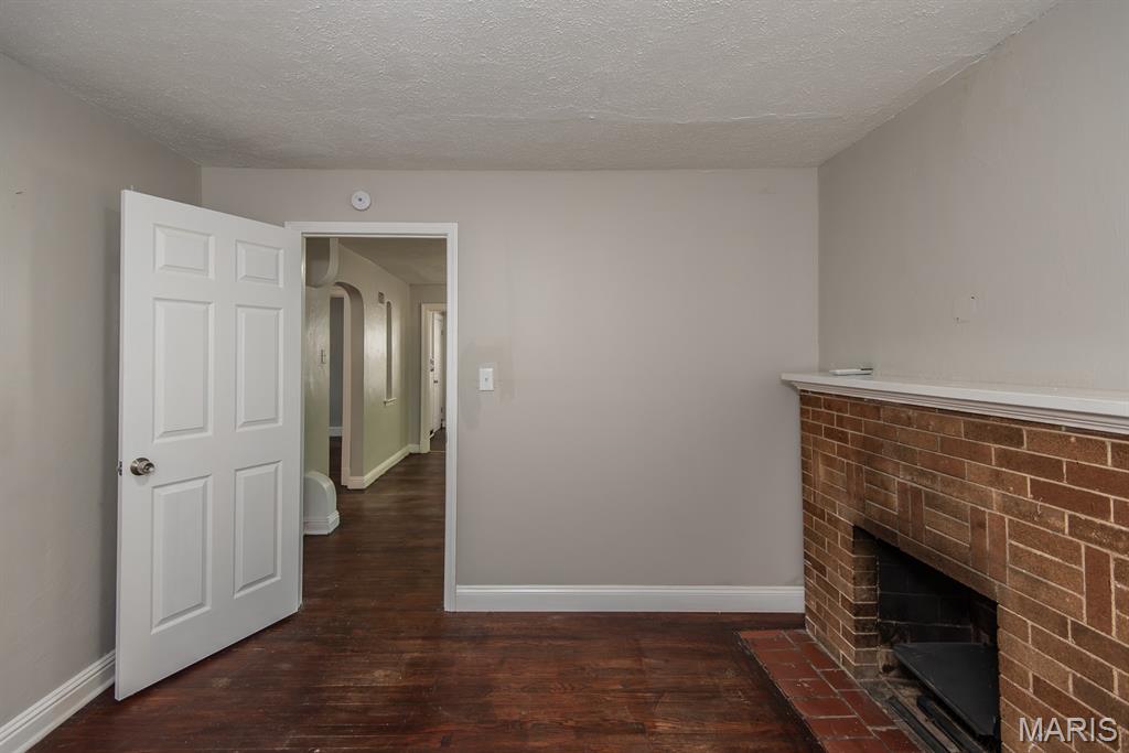 320 Henquin Drive Ferguson, MO 63135 - Photo 19 of 44