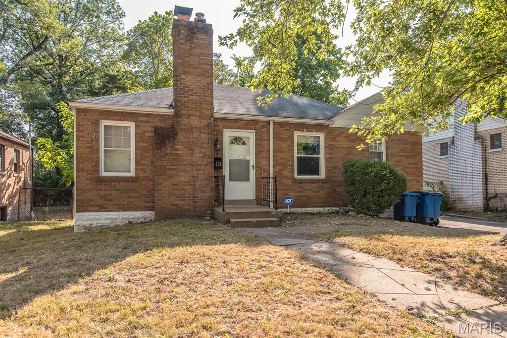 320 Henquin Drive Ferguson, MO 63135 - Photo 2 of 44