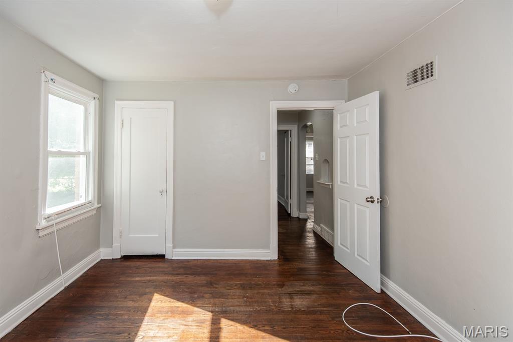 320 Henquin Drive Ferguson, MO 63135 - Photo 24 of 44