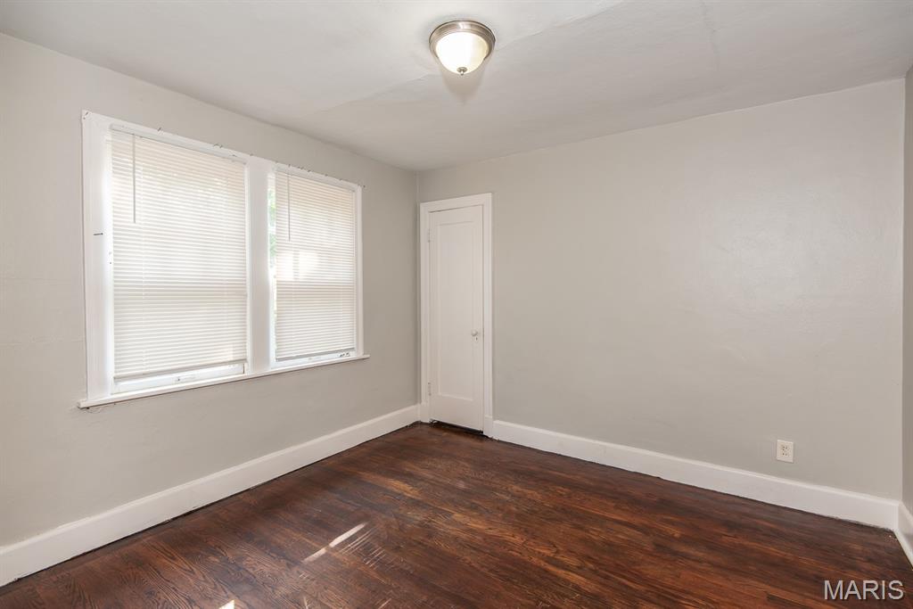 320 Henquin Drive Ferguson, MO 63135 - Photo 27 of 44