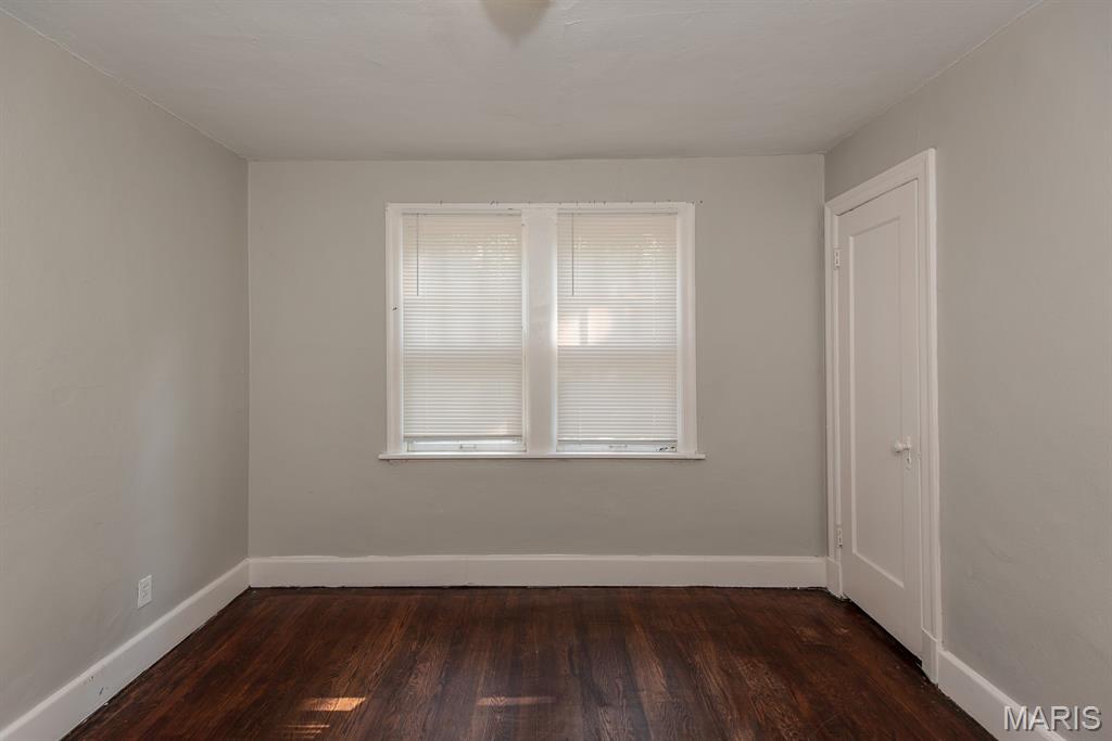 320 Henquin Drive Ferguson, MO 63135 - Photo 32 of 44