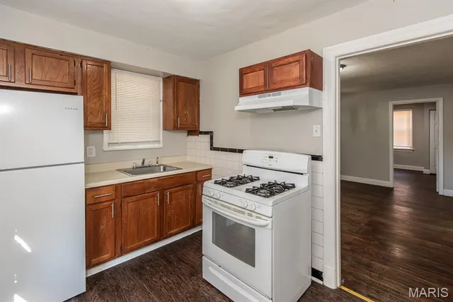 $1,380 | 320 Henquin Drive, Ferguson, MO 63135