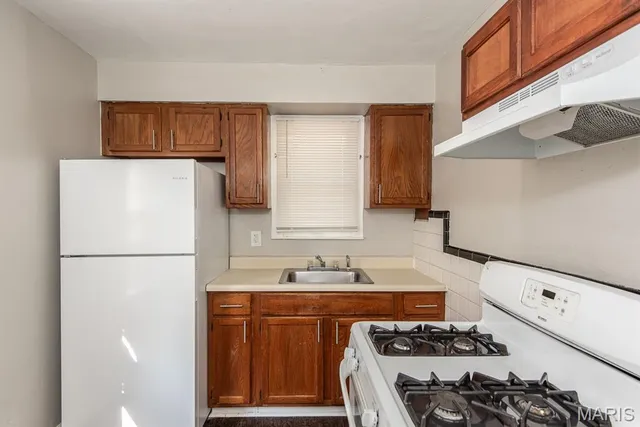 $1,380 | 320 Henquin Drive, Ferguson, MO 63135