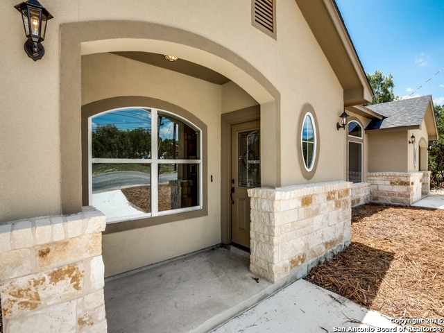192 Weatherby Drive, Unit A Spring Branch, TX 78070 - Photo 3 of 25 a view of living room