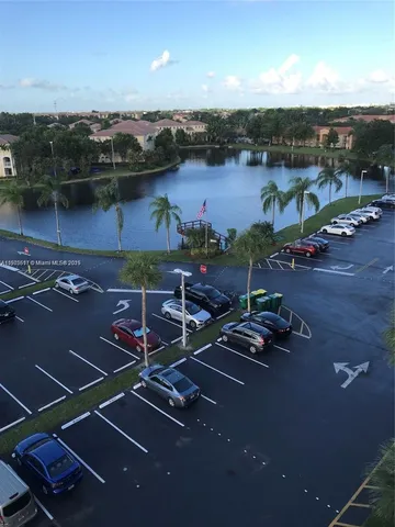 an aerial view of a tennis court