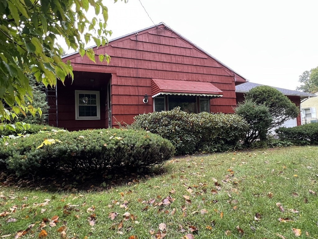 21 Stone Path Lane West Springfield, MA 01089 - Photo 3 of 36 Gallery Image 3